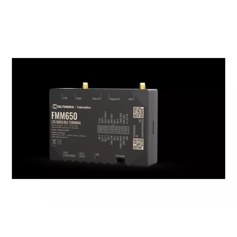 GPS tracker TELTONIKA TELEMATICS FMM650 — 4G connectivity, compact design