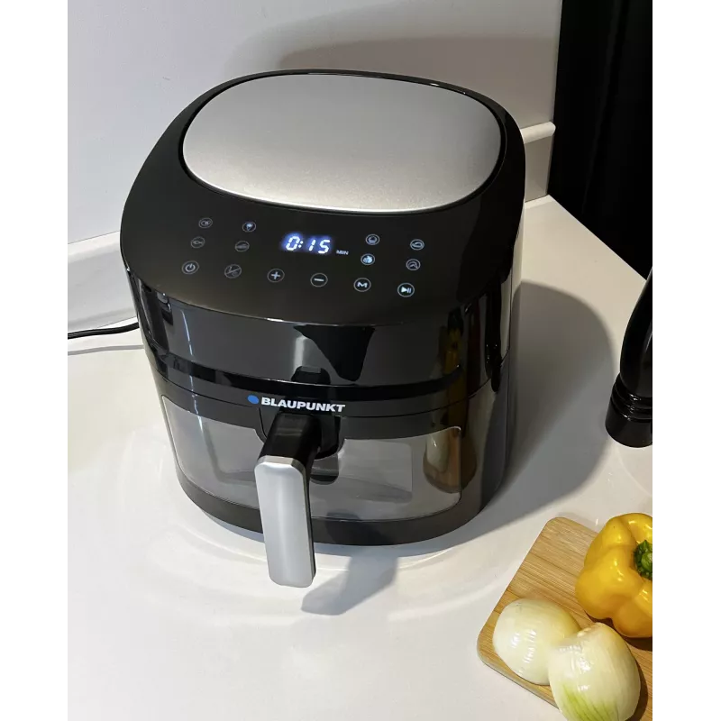 Air fryer BLAUPUNKT AFD712 — 7.2 L capacity, 1800 W, digital touch control, 40–200°C, 60 min timer