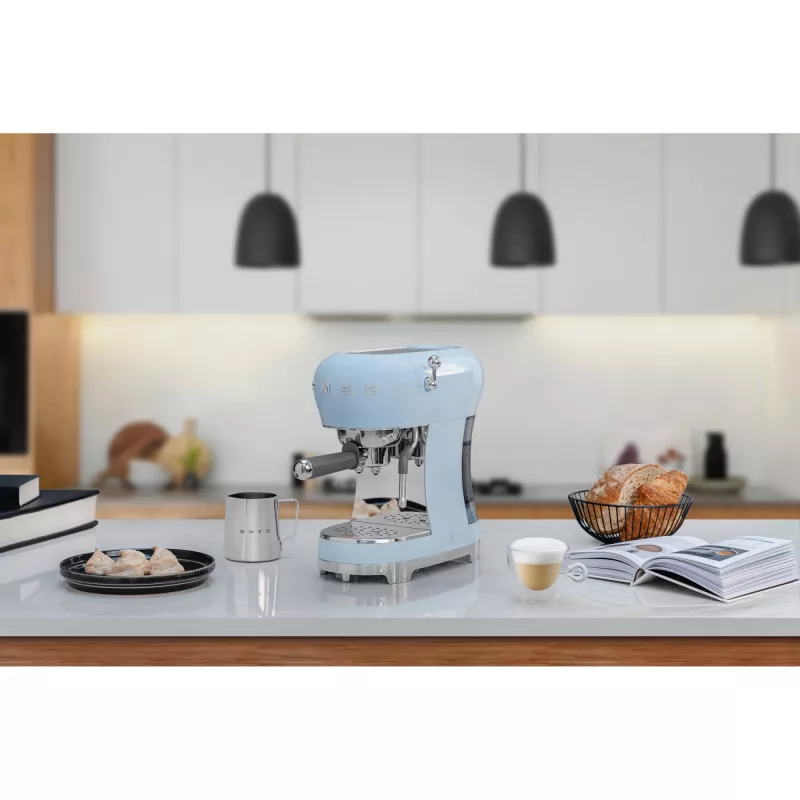 Smeg ECF02PBEU coffee maker Manual Espresso machine 1.1 L