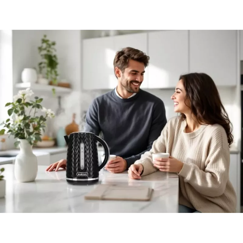 NELO kettle, capacity 1.7 l, power 2000 W, black
