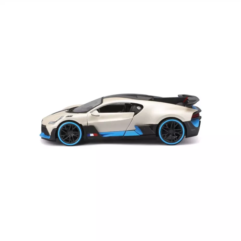 Composite model Bugatti Divo 1/24 white