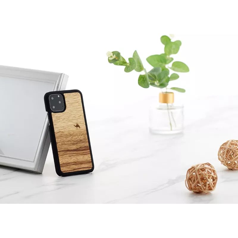 Smartphone case man and wood for iPhone 11 Pro — terra black