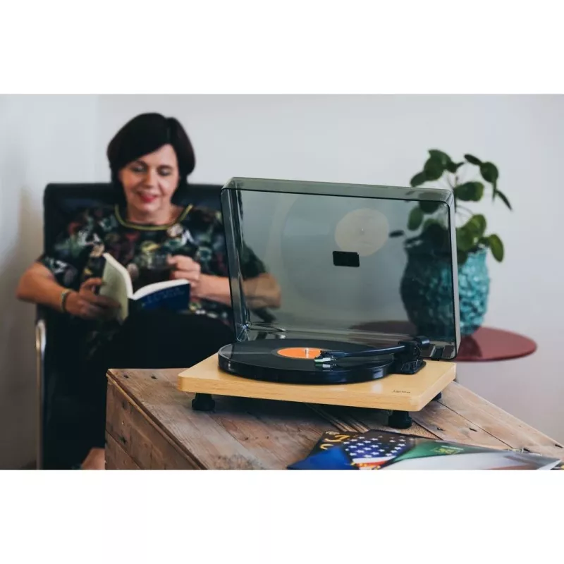 Belt-drive audio turntable Lenco L-30