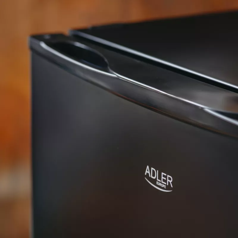 Adler Refrigerator | AD 8097 | Energy efficiency class E | Free standing | Larder | Height 63.2 cm | Fridge net capacity 58 L | 39 dB | Black