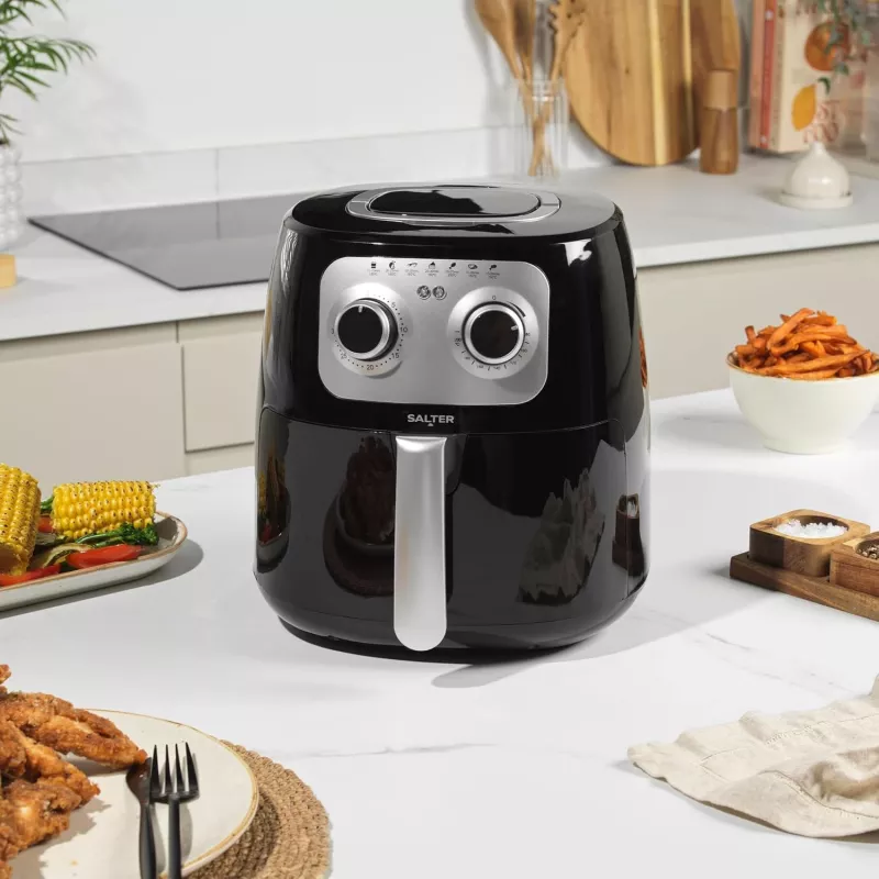 Manual air fryer Salter EK6364VDE, 4.2 L capacity, compact countertop fryer