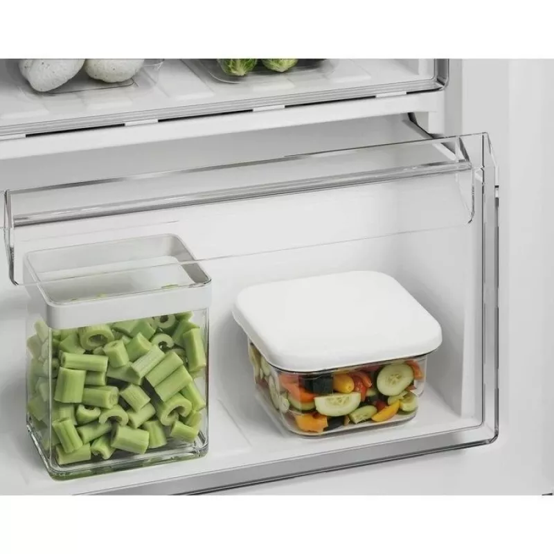 Built-in fridge-freezer Electrolux ENS3SE18S — stainless steel, top freezer, reversible door, Energy class E