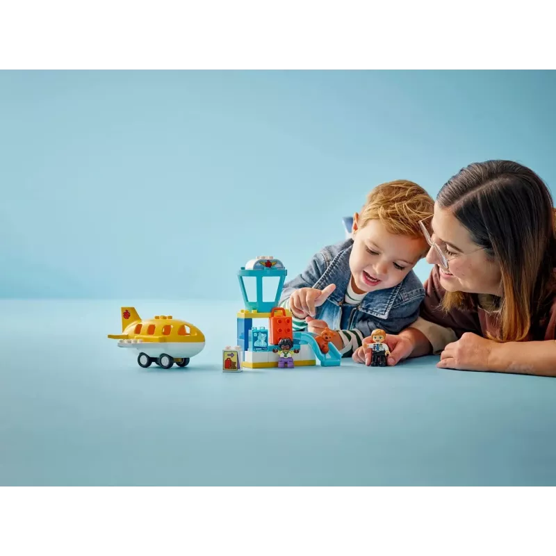 LEGO DUPLO 10443 First Time at the Airport