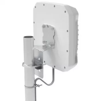 Directional antenna Poynting XPOL-2-5G 11 dBi SMA 0.617 - 4.2 GHz