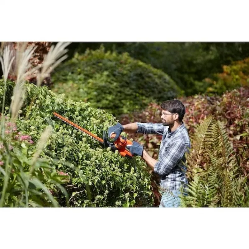 Hedge Trimmer Black & Decker BEHT201-QS