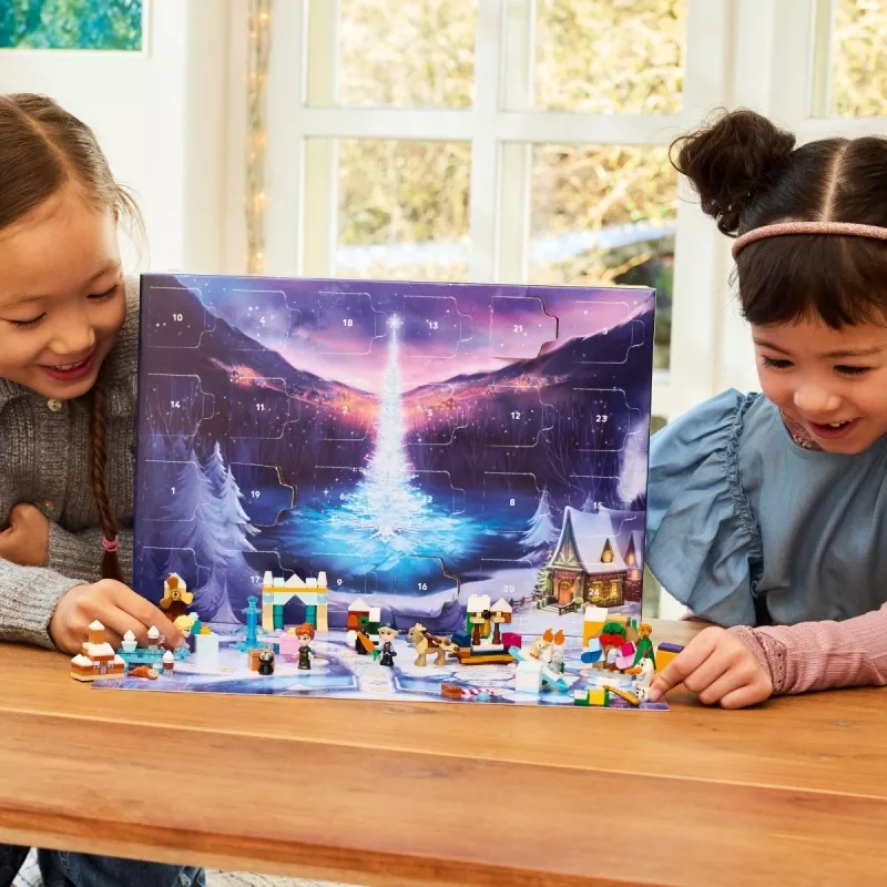 Construction toy LEGO Disney Frozen Advent Calendar 2025 set 43273 — 231 pieces, 4 minifigures, age 5+