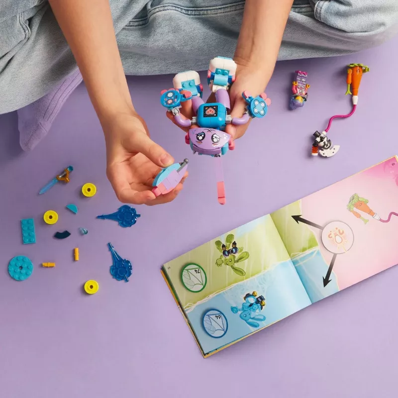 LEGO building set LEGO 71490 Dreamzz Izzie and Bunchurro Gaming Bunny – character playset