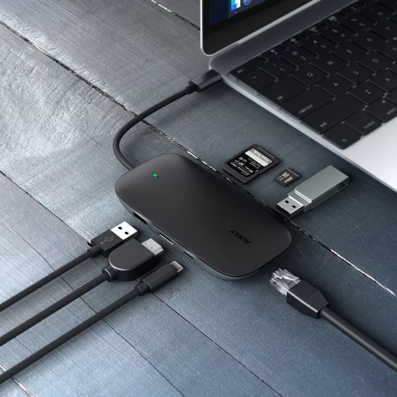 Laptop dock AUKEY CB-C71 — 3x USB‑C (USB 3.2 Gen1), HDMI, RJ‑45, MicroSD, USB PD 100W, 0.15 m cable, black