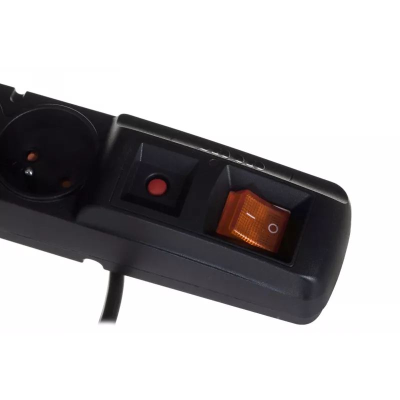 power strip with switch : 8 outlets, cable of 1,5 M, black