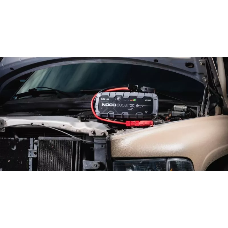Vehicle jump starter NOCO GBX155, 4250 A output, 99 Wh Li‑Ion, 60 W charging, IP65, built‑in 500 lm LED flashlight