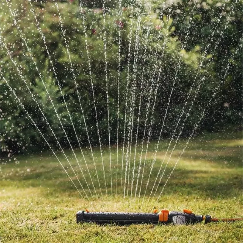 Fiskars 1027028 water sprinkler Oscillating water sprinkler Black, Orange