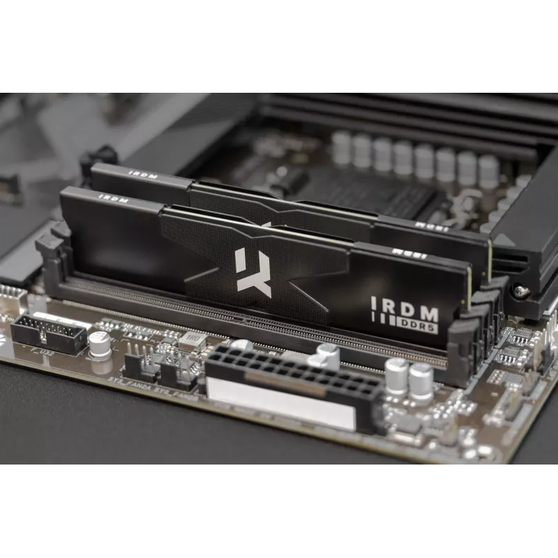 Memory DDR5 IRDM 32GB(2*16GB)/8000 CL36 black