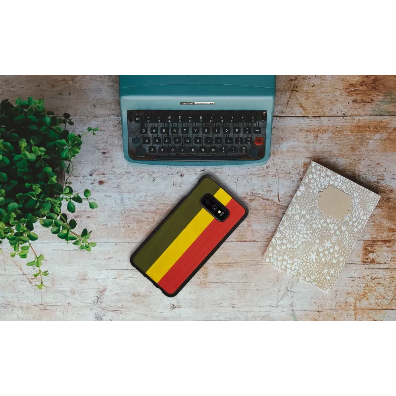 Smartphone case man and wood for Samsung Galaxy S10e, reggae black protective cover