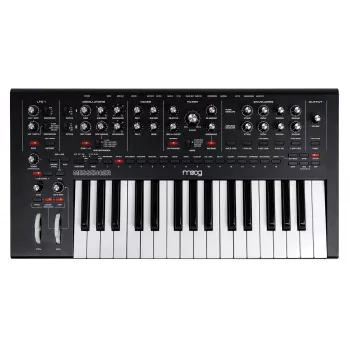 Analog synthesizer Moog MOOG MESSENGER — monophonic desktop instrument