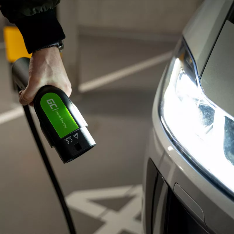 Electric vehicle charging cable Green Cell EV13 Black Type 2 5m