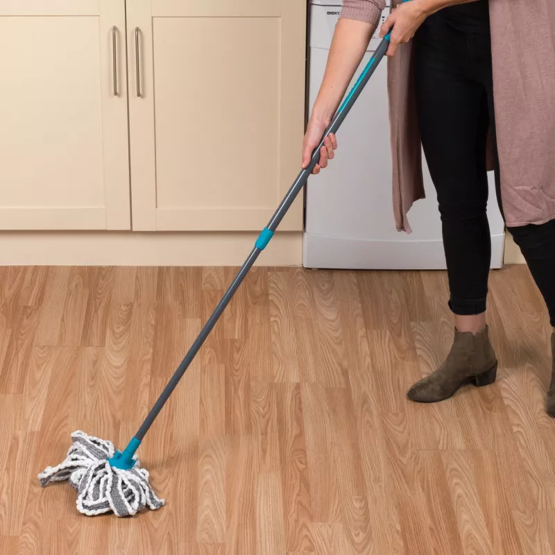 Telescopic mop Beldray LA049179UFFEU7 with Antibac refill, adjustable handle