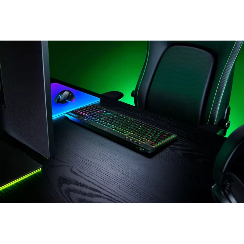 Gaming keyboard Razer BlackWidow V4 Low-profile Wireless — low-profile mechanical keys, Bluetooth and 2.4 GHz