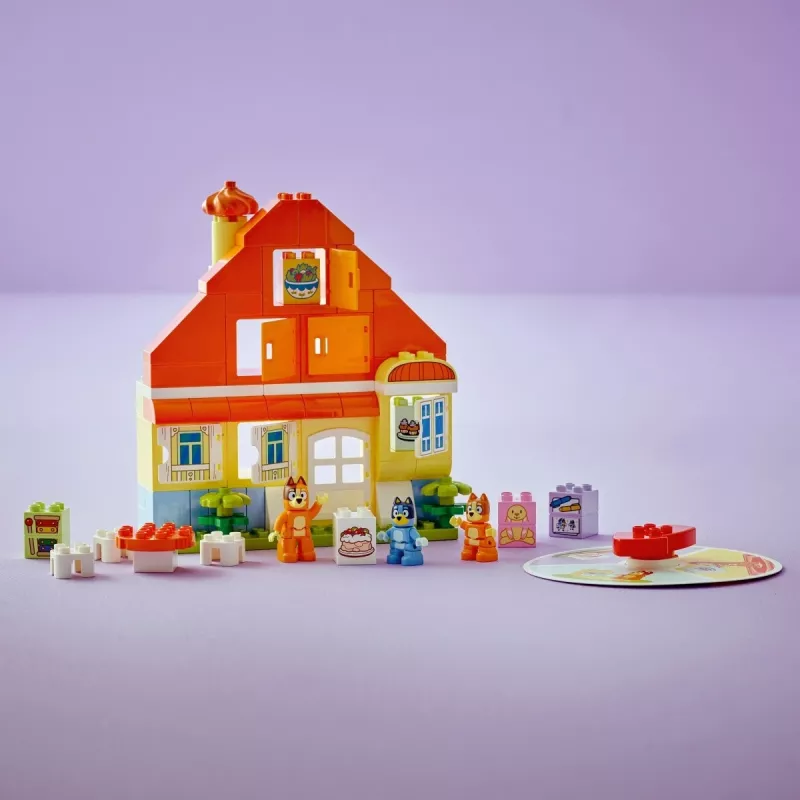 Building toy LEGO Bluey Family House with Memory Game 10459 — 83 pieces, 3 minifigures, age 3+