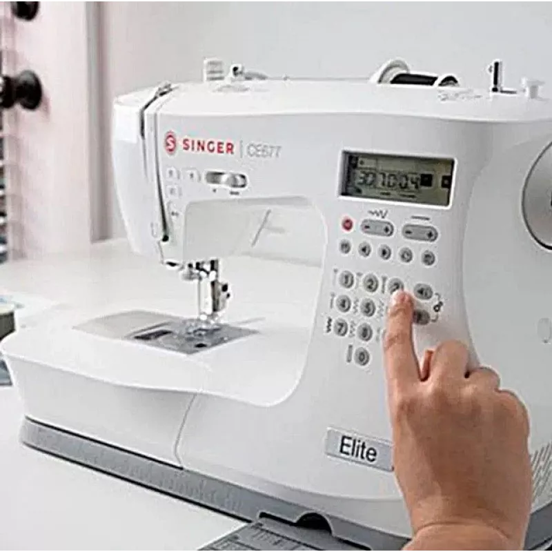Sewing machine SINGER CE677