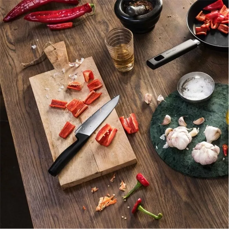 Chef's knife Fiskars 1051748