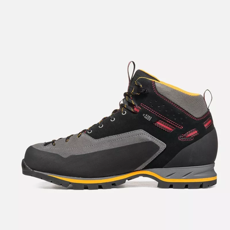 Approach shoes Garmont