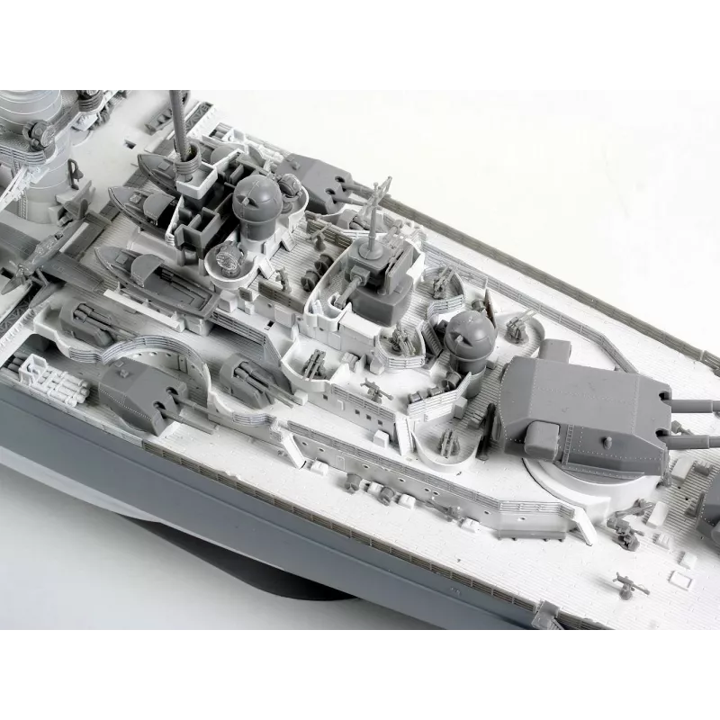 Plastic model ship REVELL Tirpitz 1:350 scale