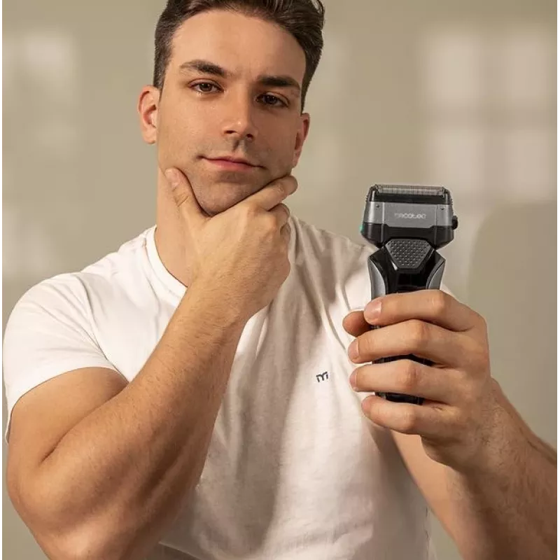Electric shaver CECOTEC PrecisionCare X-Trimm Triple Shaver — 3 blades, waterproof