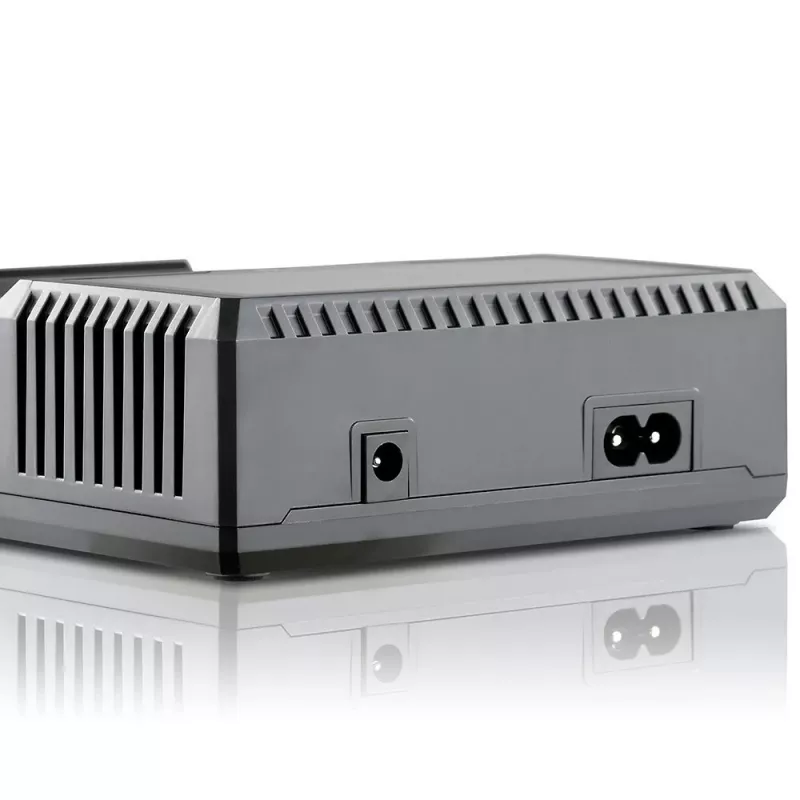 everActive UC-4200 Universal AC Battery Charger 12V 3A, supports AA/AAA/C/9V, 4 cells, black, built-in display