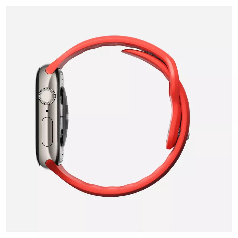 Band Nomad Tempo — Red rubber, 18 mm width, fits wrists 135–175 mm
