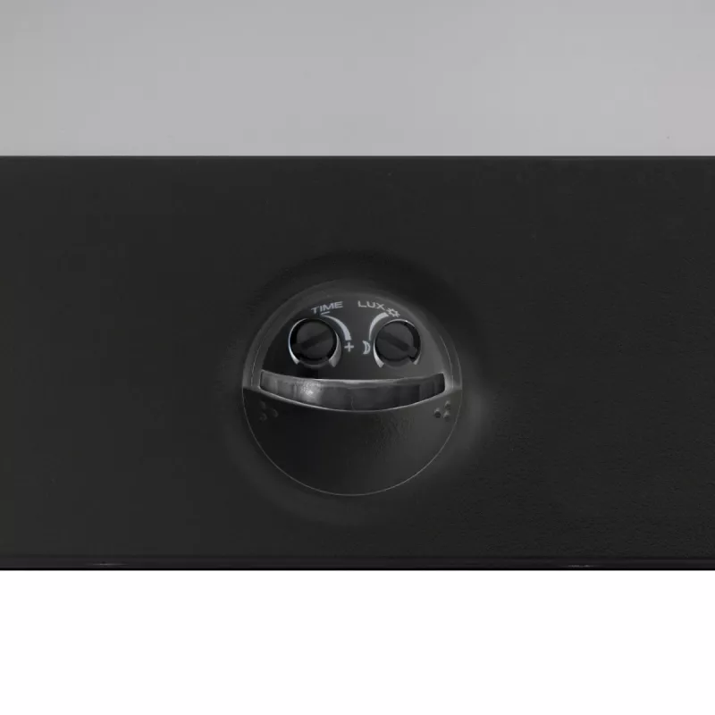 LED lamp with twilight sensor MACLEAN MCE344B — integrated dusk-to-dawn sensor, energy-saving LED lighting