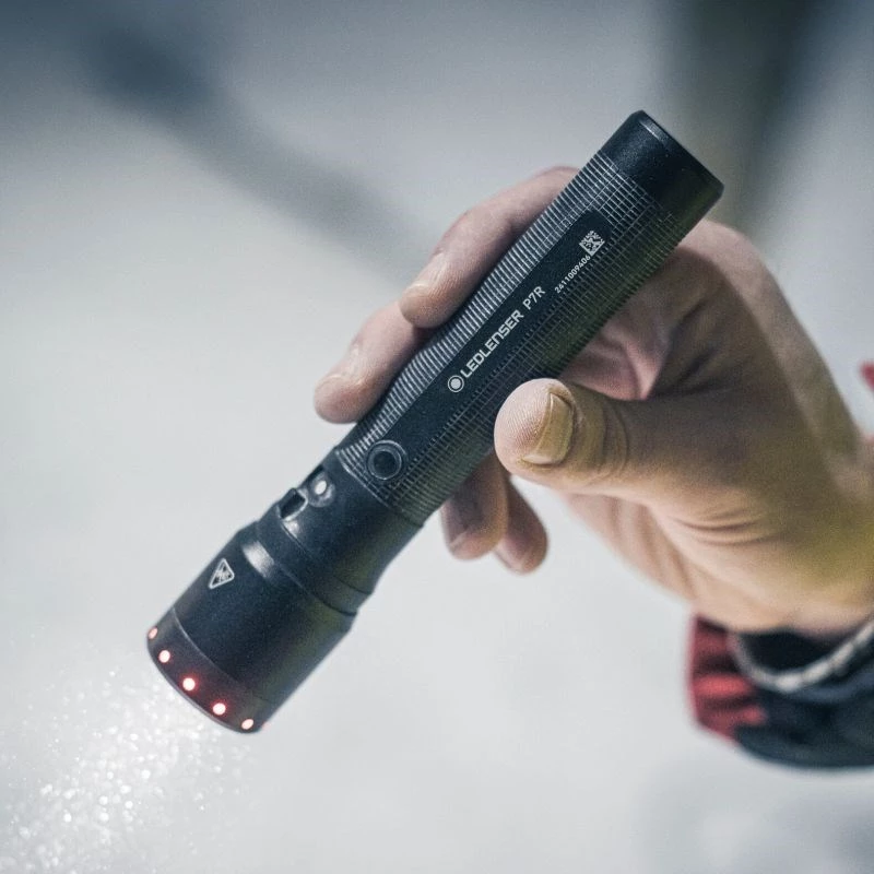 Hand flashlight Ledlenser P7R Black rechargeable LED 1000 lumens, 3.7V 21700, IP68, 159 mm, 360 g