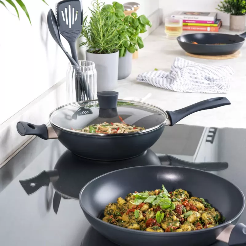 Wok pan Salter BW12267EU7 28 cm non-stick, induction compatible