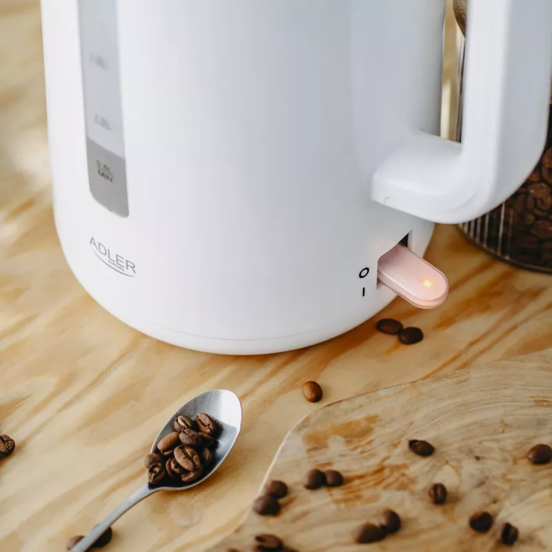 Adler Kettle | AD 1386 | Electric | 1850 W | 2.2 L | Plastic | 360° rotational base | White