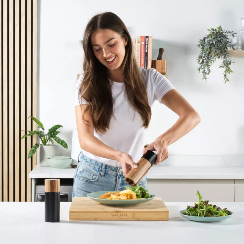 Salt and Pepper Mills Salter BW12068EU7 Black with Adjustable Coarseness