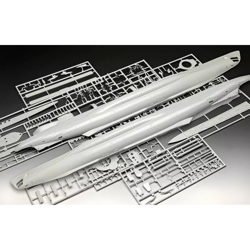 Plastic model kit REVELL German submarine Type VII C/41 1/72 scale