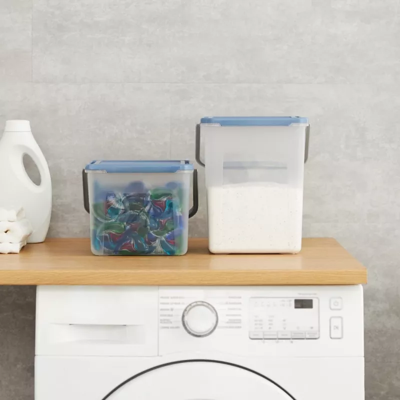 Container for cleaning liquids Rotho Basic 4.5 L model 1770201100RP, transparent technopolymer with lid and hanger hole