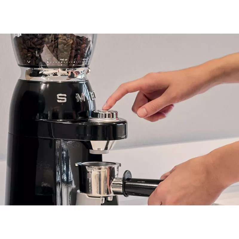 SMEG CGF11BLEU Coffee Grinder 50 inchs Style black