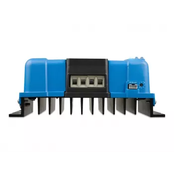 MPPT Solar Charge Controller BlueSolar 150/35 — 150V PV input, 35A charge current