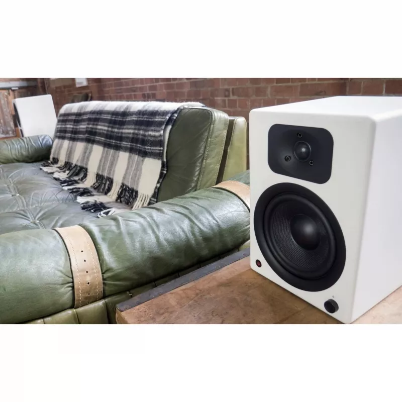 Wavemaster TWO NEO 2.0 Bluetooth soft white retail