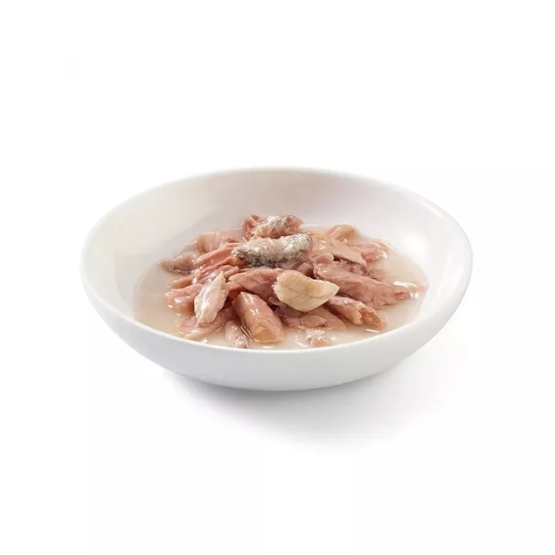 SCHESIR in cooking broth Tuna with sardines - wet cat food - 70 g