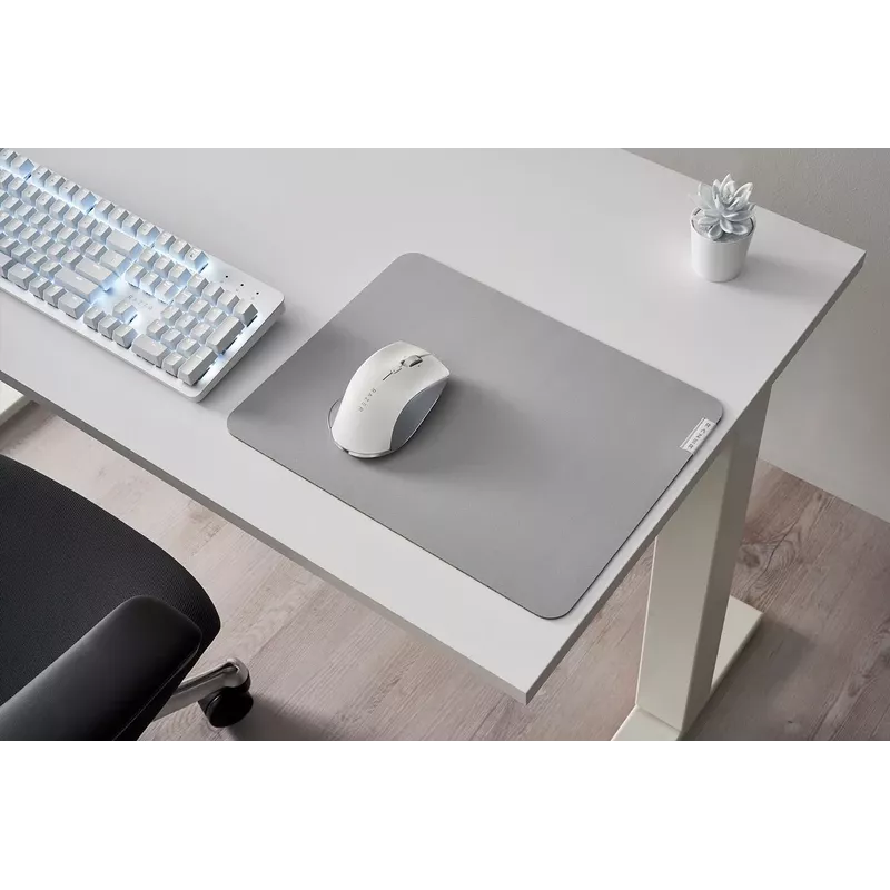 Razer PRO GLIDE gaming mouse pad gray (RZ02-03331500-R3M1)