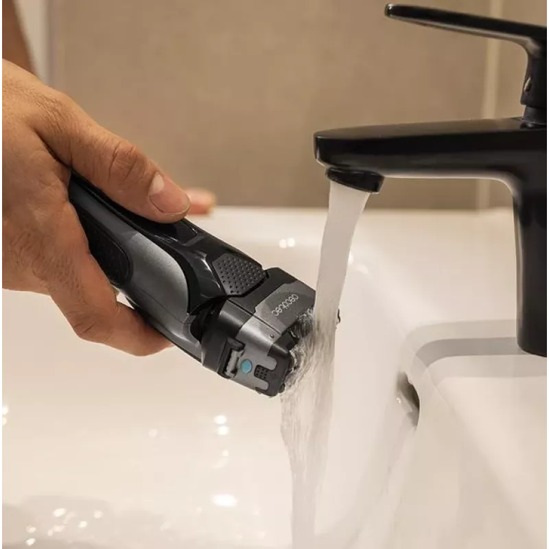 Electric shaver CECOTEC PrecisionCare X-Trimm Triple Shaver — 3 blades, waterproof