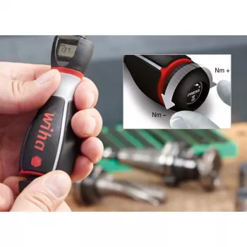 Manual multi-bit torque screwdriver Wiha 36888 — width 40 mm, length 134 mm, weight 373 g