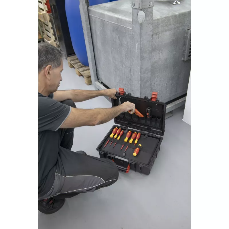 Insulated Screwdriver wiha 45530 — 1000 V rated, VDE-tested tip, slotted/Phillips variants
