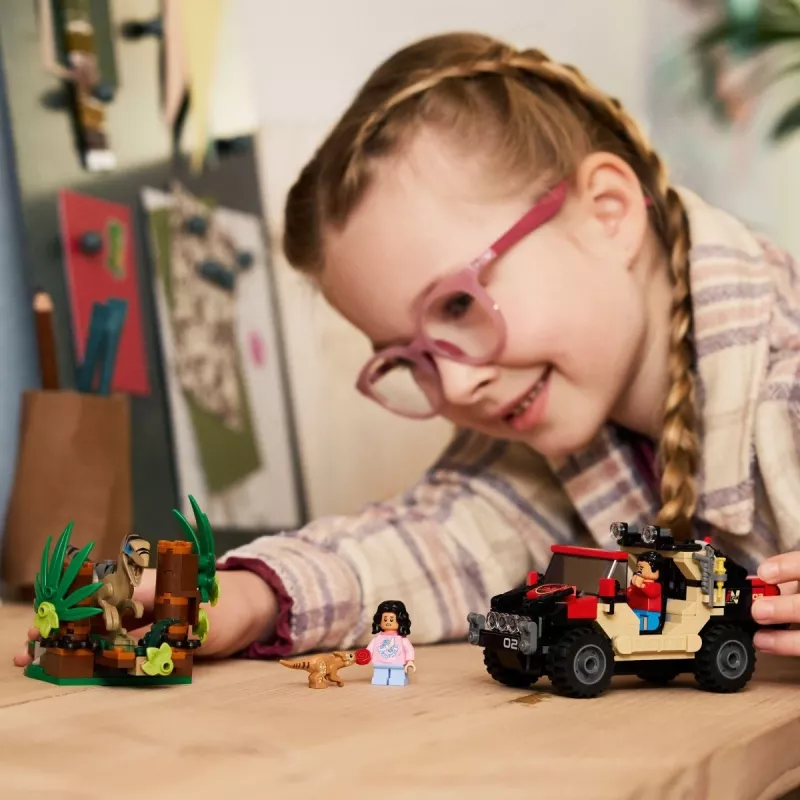 Construction set LEGO Jurassic World 76972 Raptor Off-Road Escape, 285 pcs, 2 minifigures, age 6+