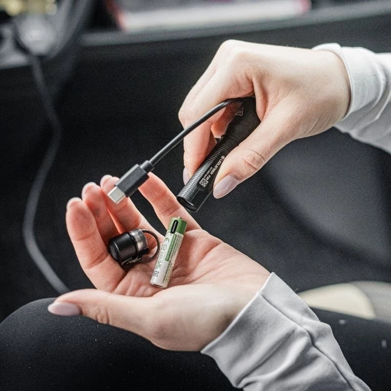 Flashlight Ledlenser P3R Black — rechargeable compact LED keyring light